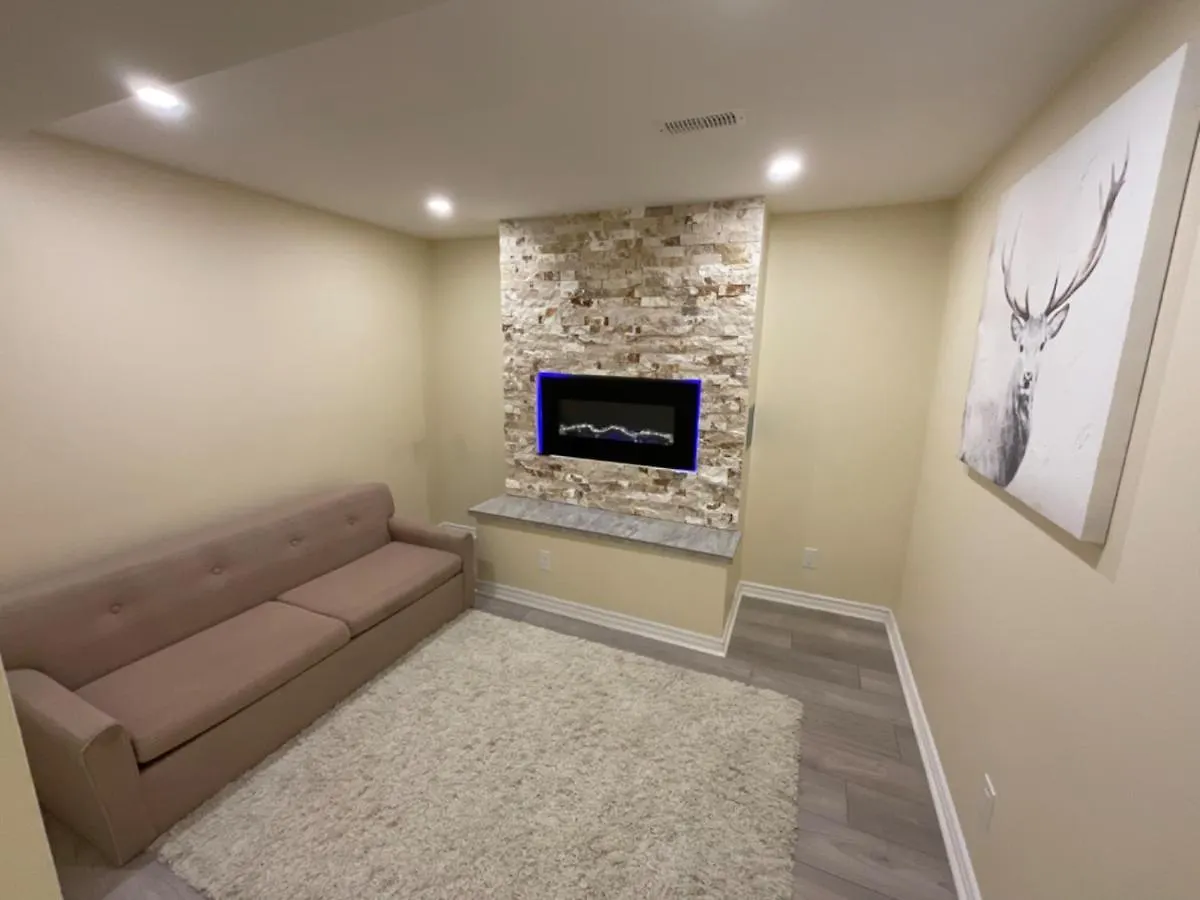 ゲストハウス ホテル Beautiful Unit In Nepean オタワ カナダ